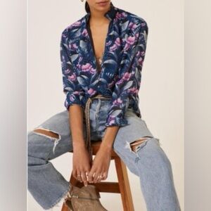 Anthropologie The Travis Floral Button Down Blouse in Floral Blue Size M